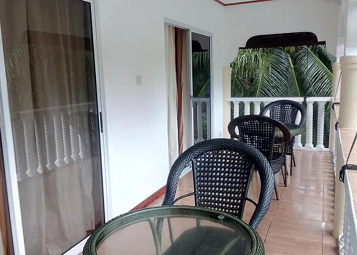 Garden Self Catering 1 *
